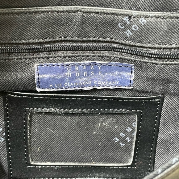 Crazy Horse by Liz Claiborne Genuine Leather Shoulder Bag. - Picture 6 of 14